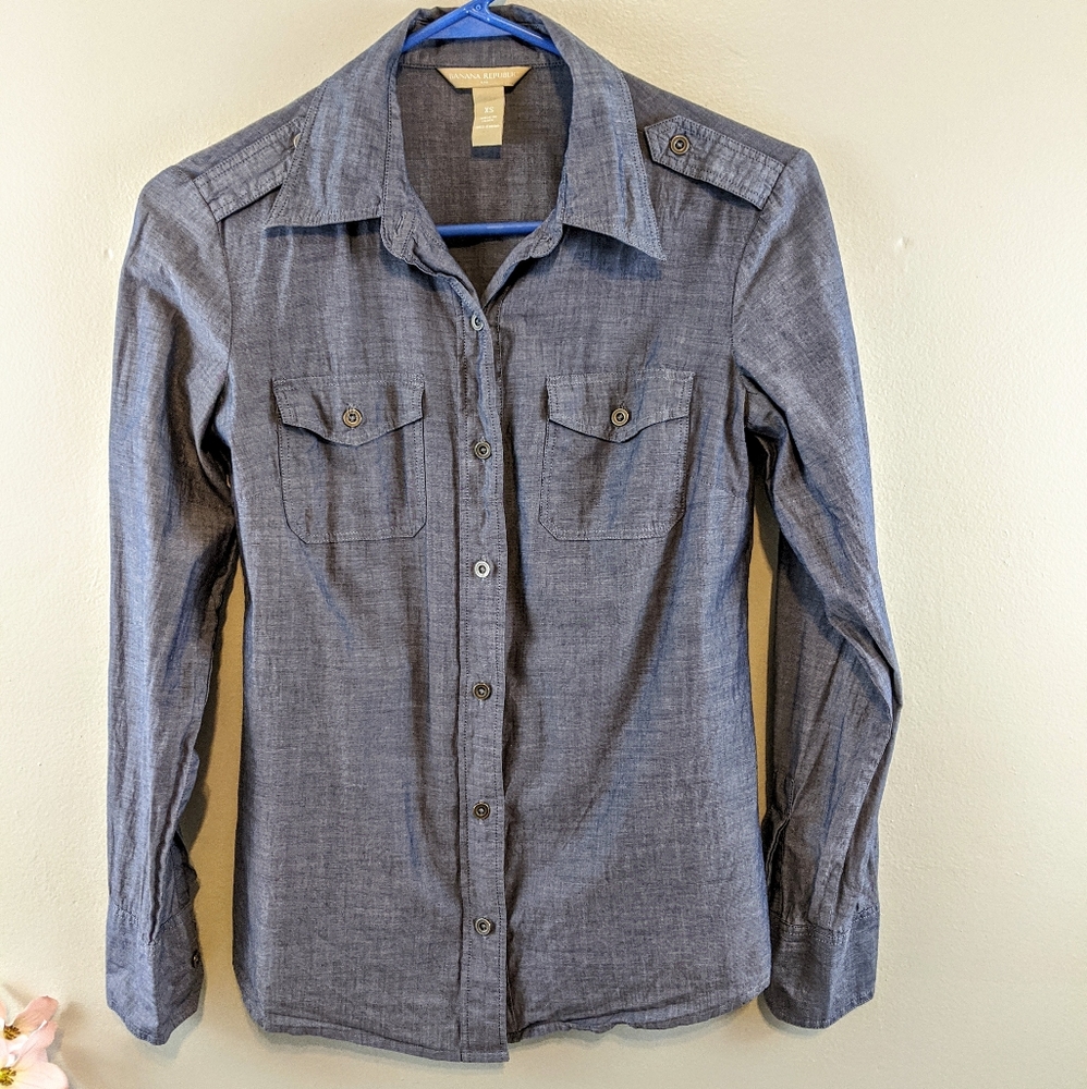 Banana Republic Button Down Shirt